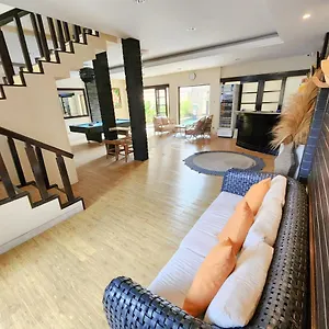 Kent House Canggu (Bali)