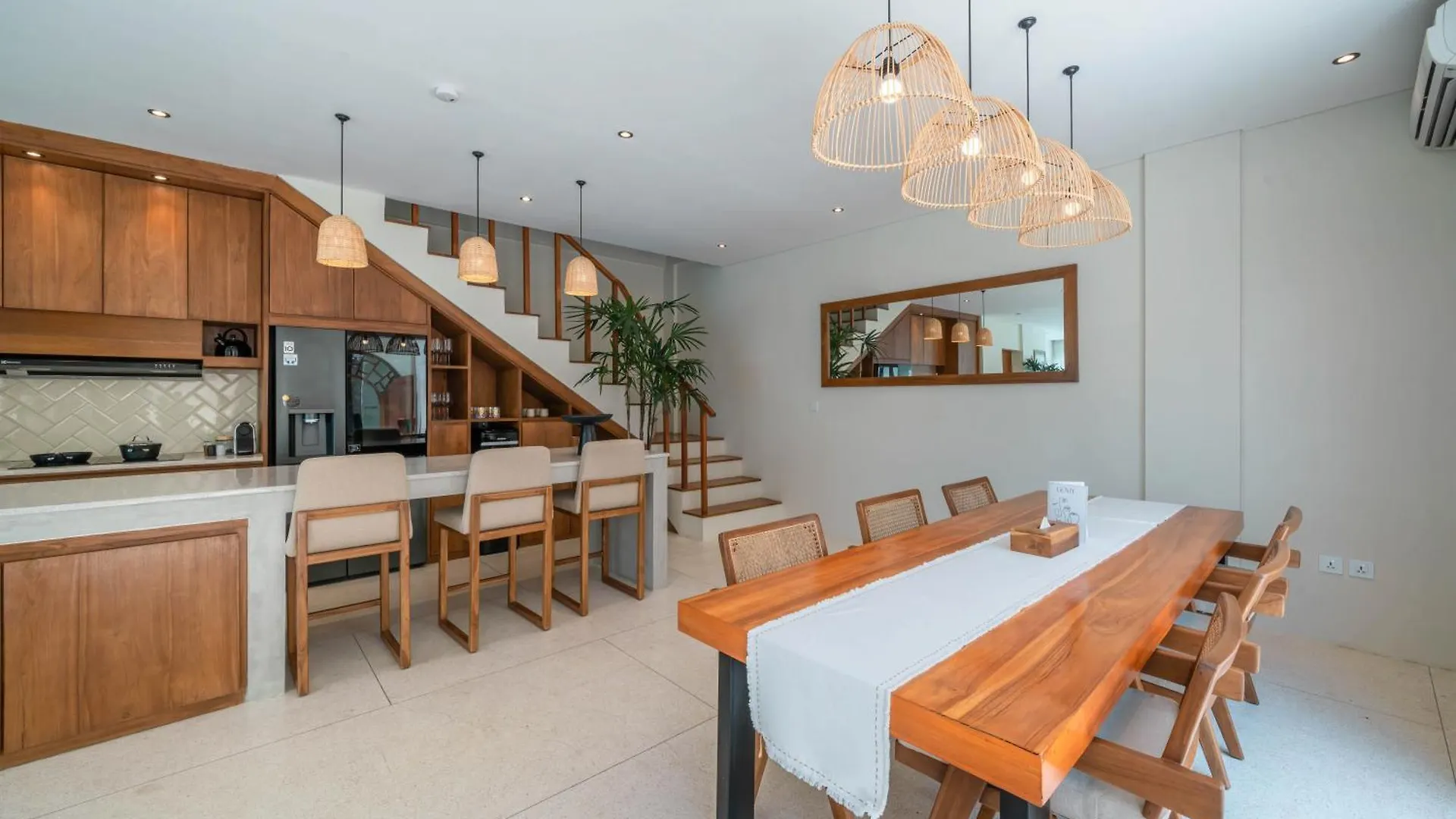 *****  Alegria De La Vida Hotel Canggu  Indonesia